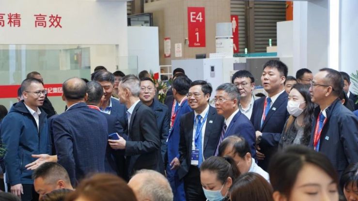 創(chuàng)世紀(jì)集團CCMT2024簽署多項戰(zhàn)略合作協(xié)議，共謀機床產(chǎn)業(yè)新篇章